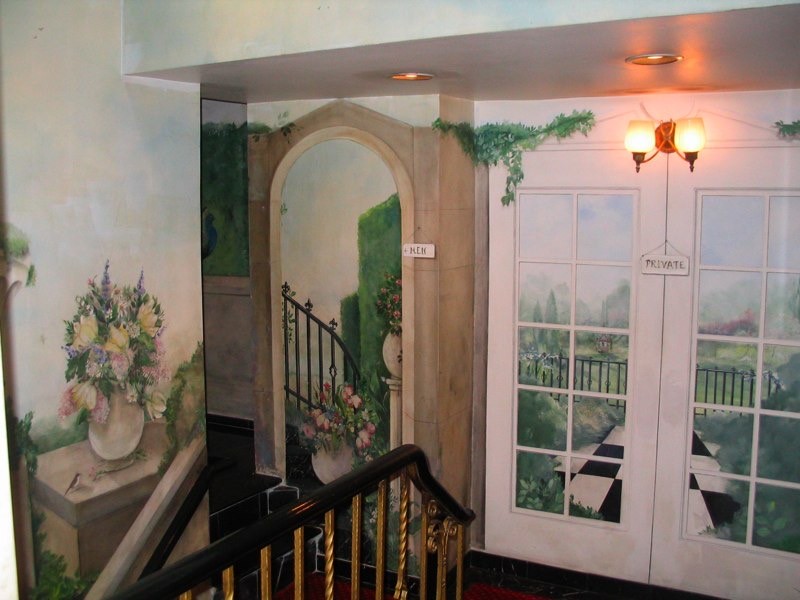 This large hallway mural was painted in the Hotel Elysee NYC in 1995.